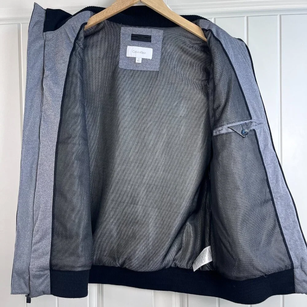 Calvin Klein Puffer Vest Men’s Medium Grey Full Zip Winter Outerwear Bomber - Picture 8 of 8